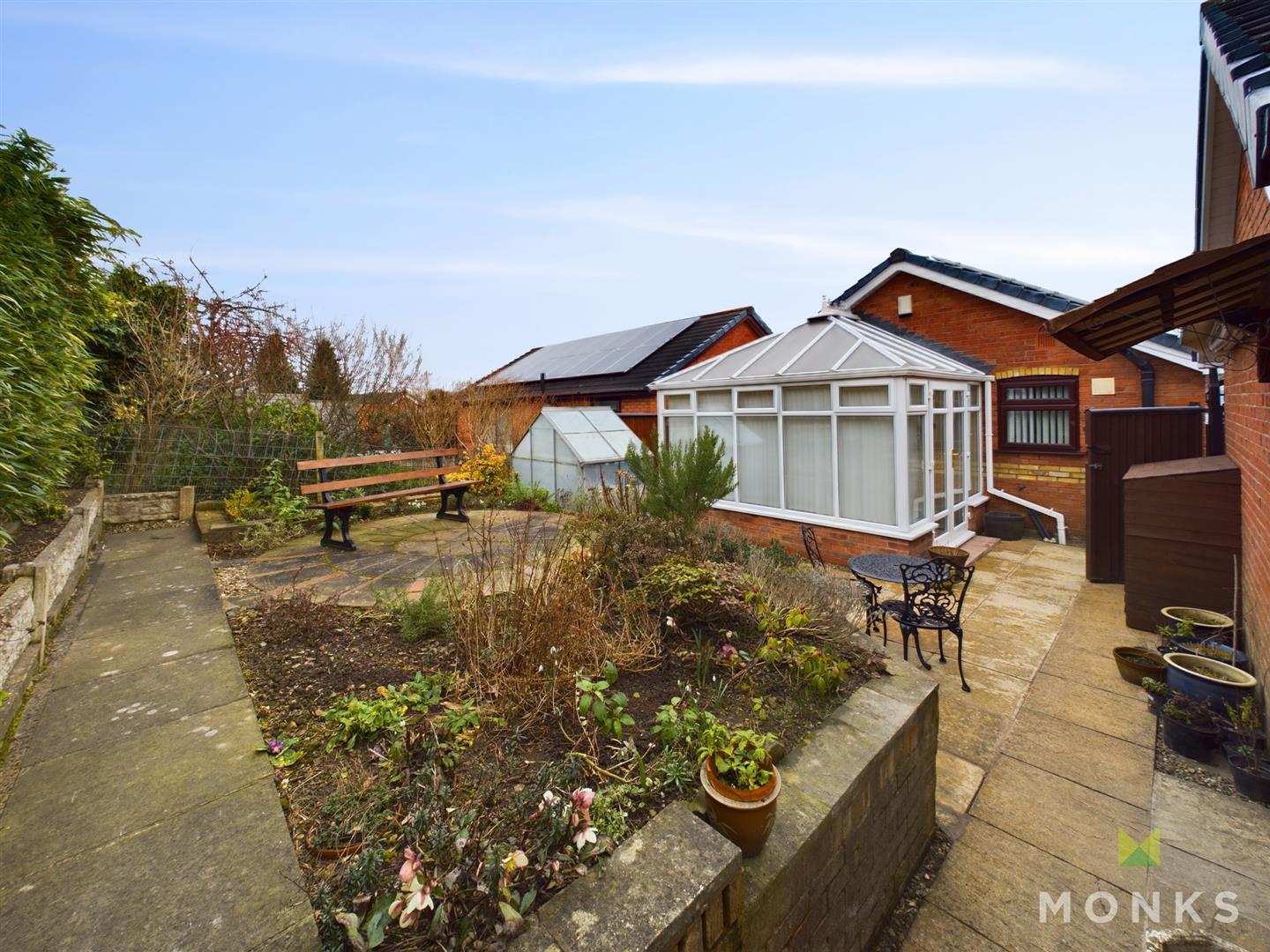 6 Heather Bank, Oswestry, SY11 3PT For Sale